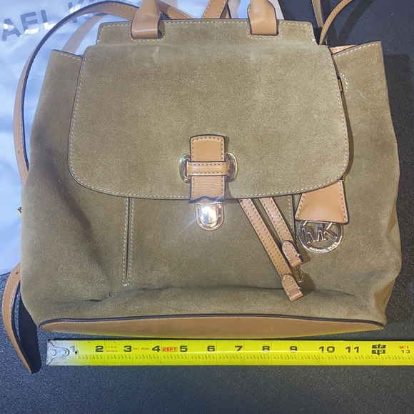 Michael Kors leather suede backpack GUC - Picture 13 of 15